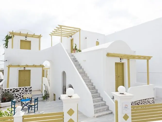 מלון Sunny Days 3*