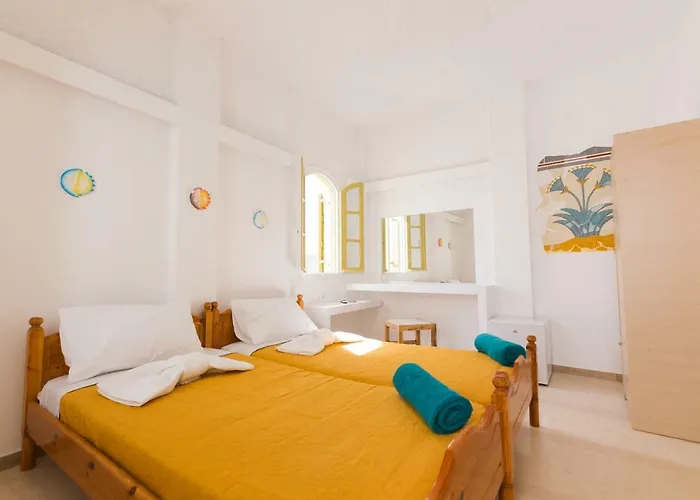 Sunny Days Fira (Santorini)