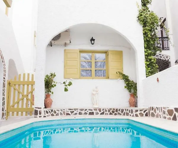 Sunny Days Fira (Santorini)